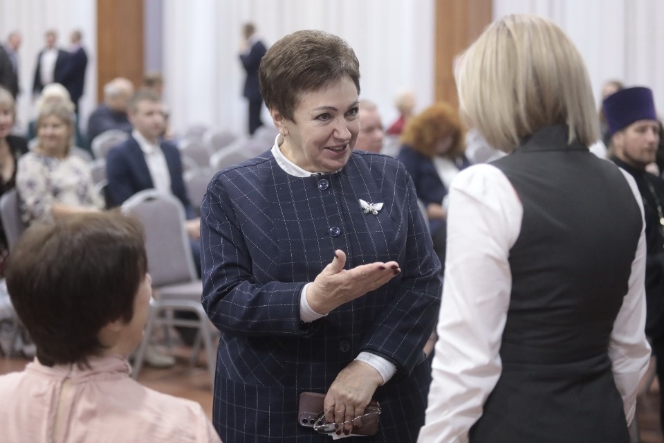 Теснее ряды!