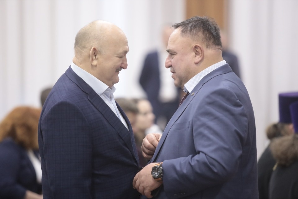 Теснее ряды!