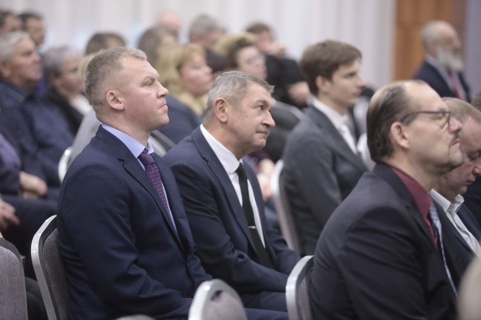 Теснее ряды!