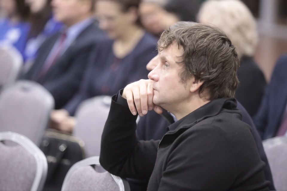 Теснее ряды!