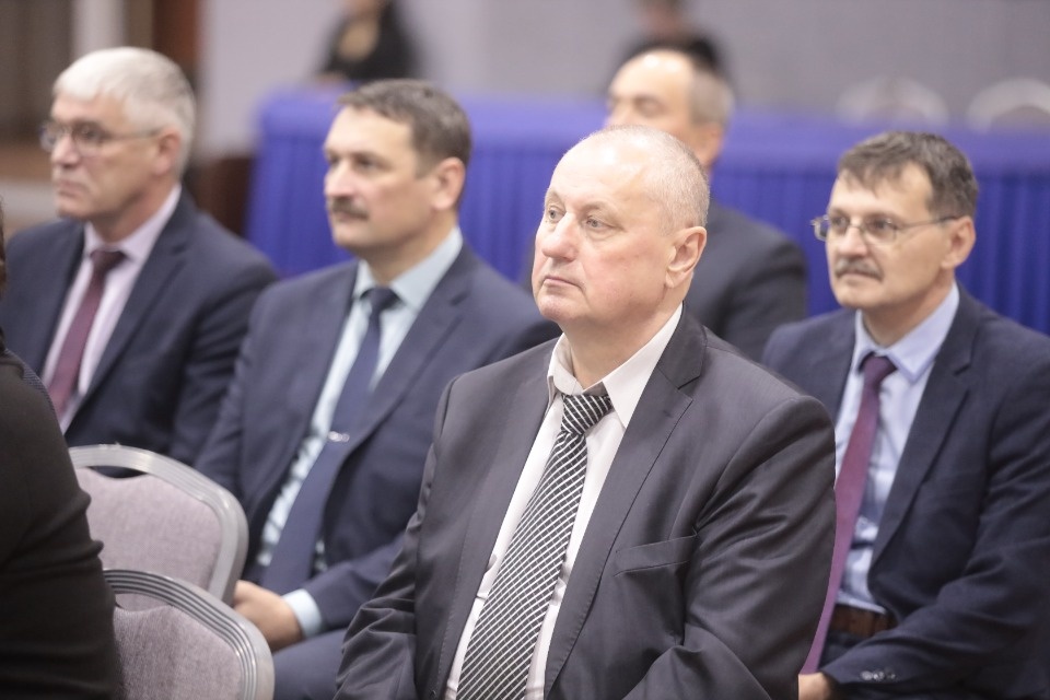 Теснее ряды!