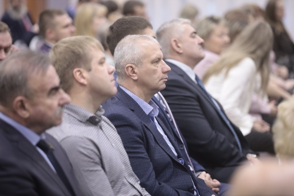 Теснее ряды!