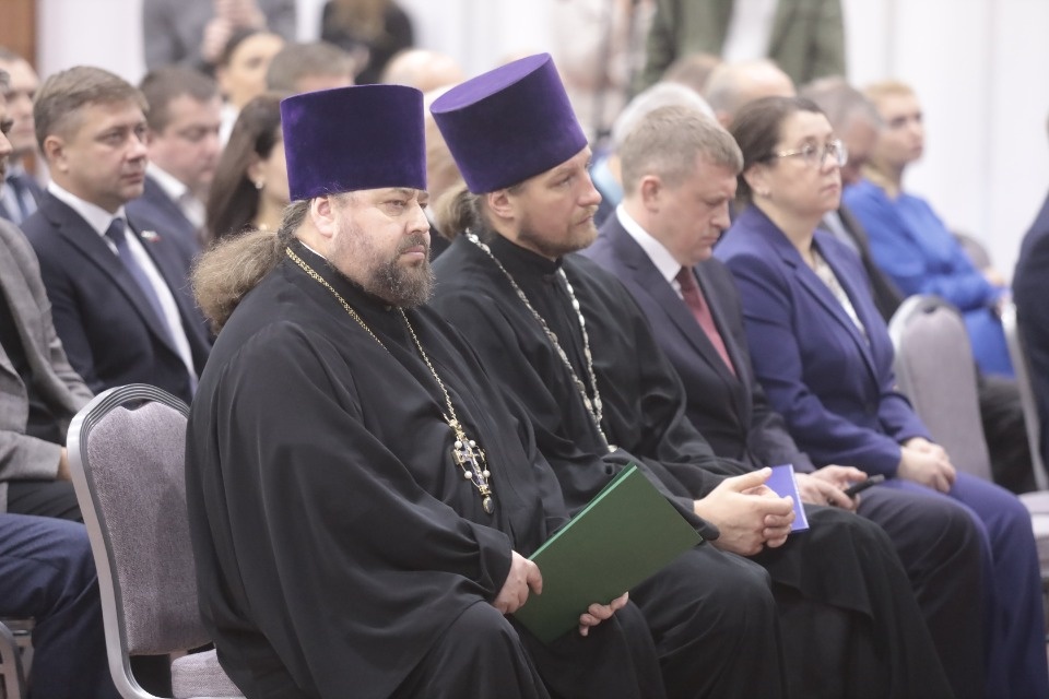 Теснее ряды!