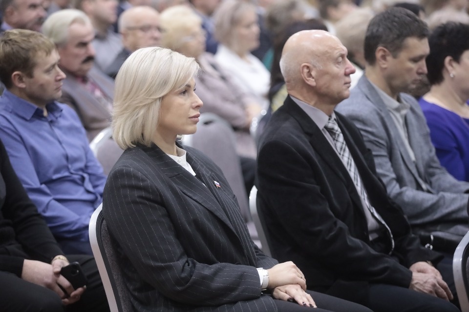 Теснее ряды!