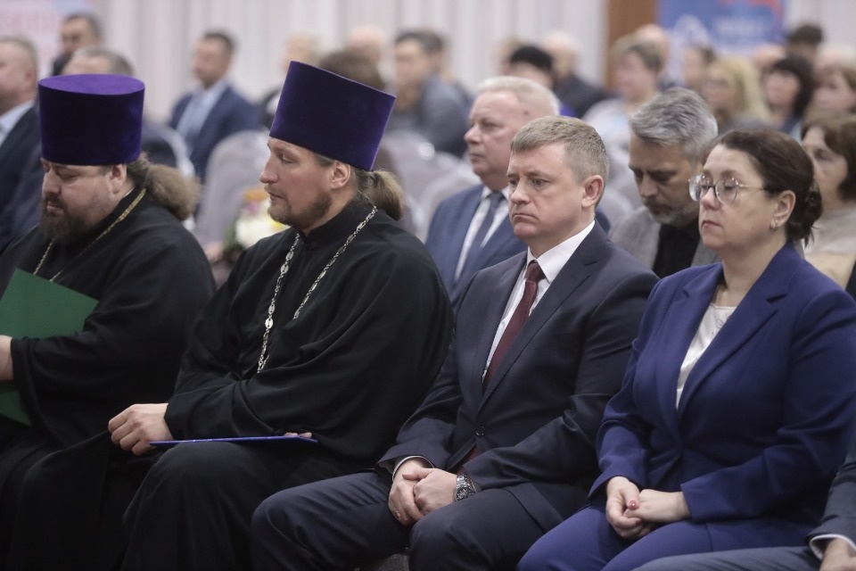 Теснее ряды!