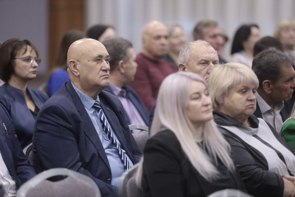 Теснее ряды!