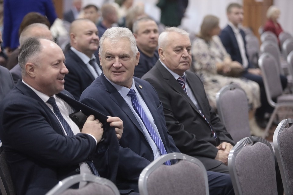 Теснее ряды!