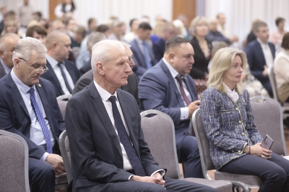 Теснее ряды!