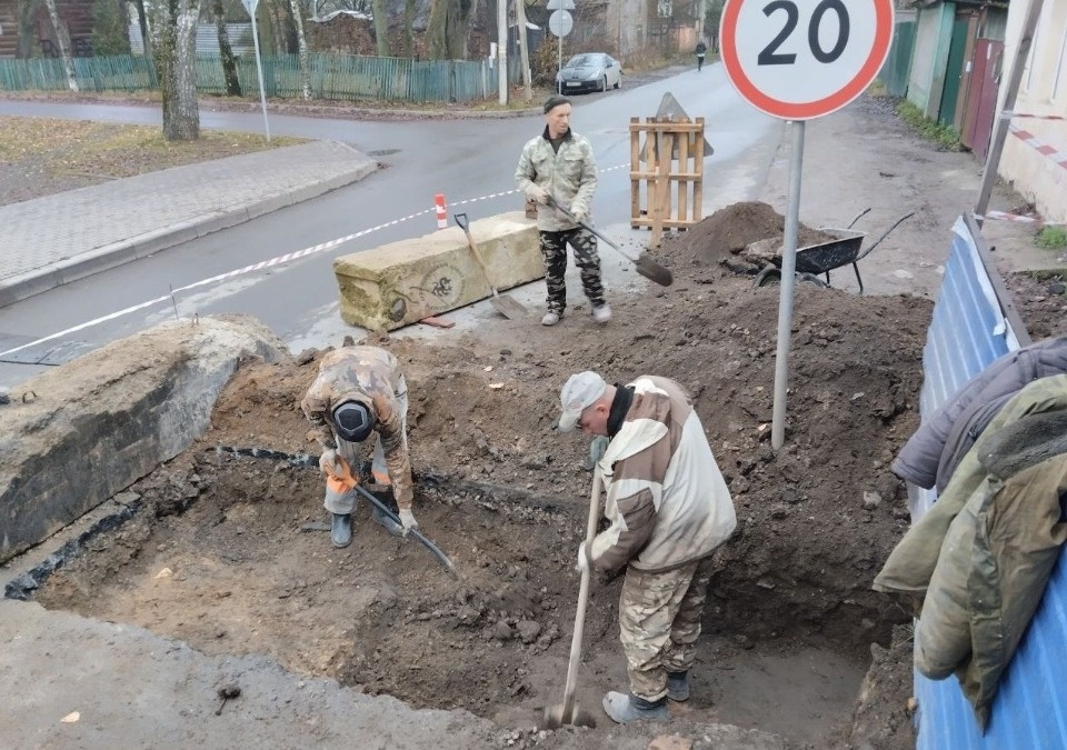 Один из раскопов на Плехановском посаде в Пскове оказался бедным на находки