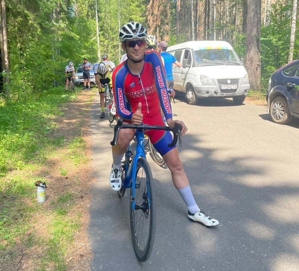 Великолукский велогонщик участвует в XXV Летних Сурдлимпийских играх в Токио