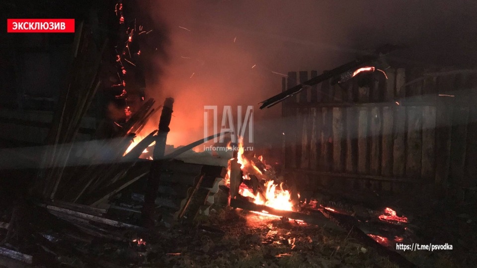 Мужчина и женщина погибли на пожаре в жилом доме в Усвятах