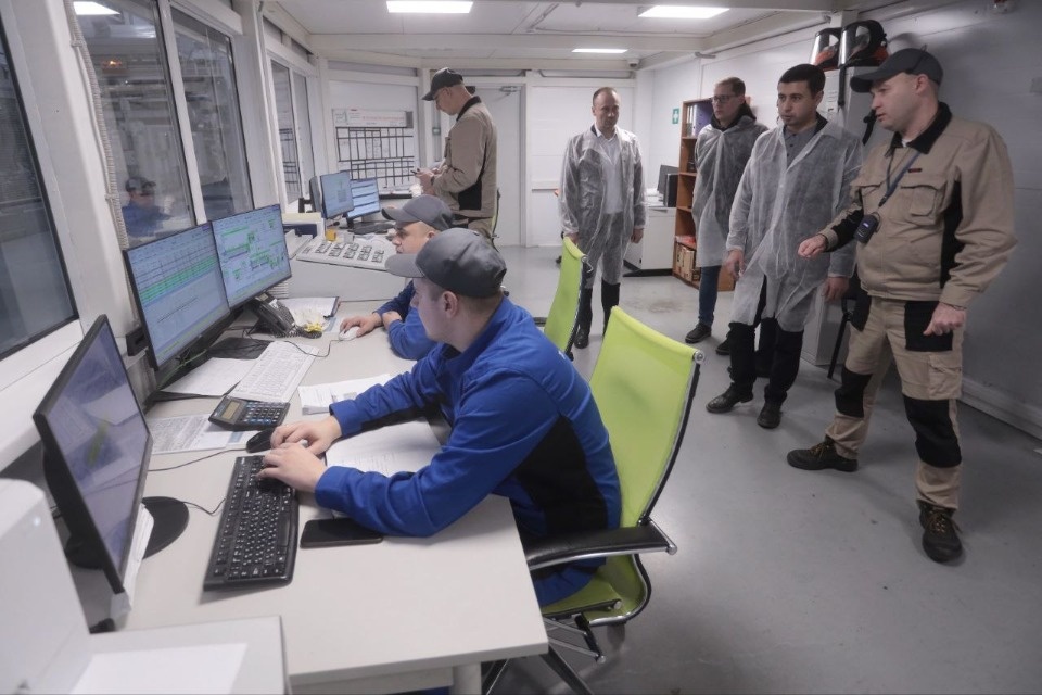 Министр экономики Республики Абхазия посетил завод «Титан-Полимер»