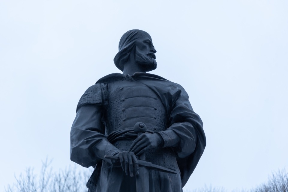 Князь, очень приятно, князь  