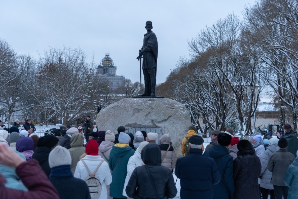 Князь, очень приятно, князь  