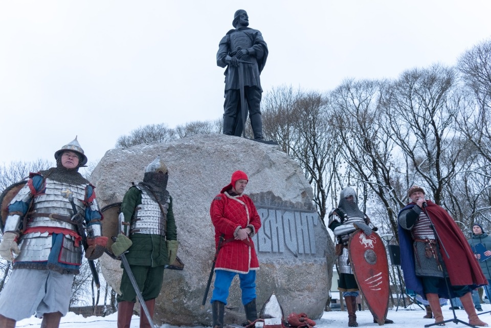 Князь, очень приятно, князь  