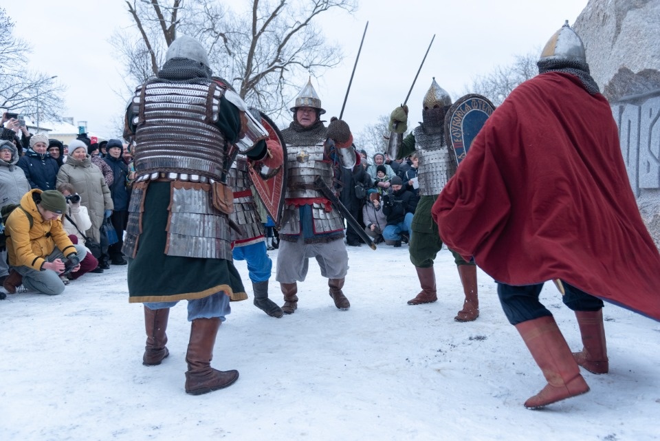 Князь, очень приятно, князь  