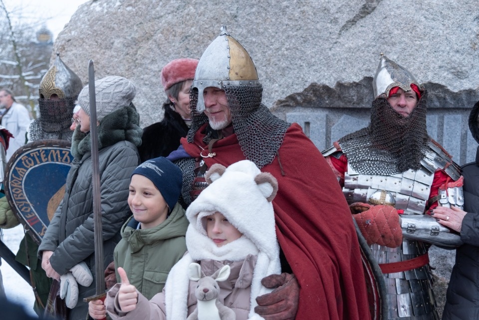 Князь, очень приятно, князь  