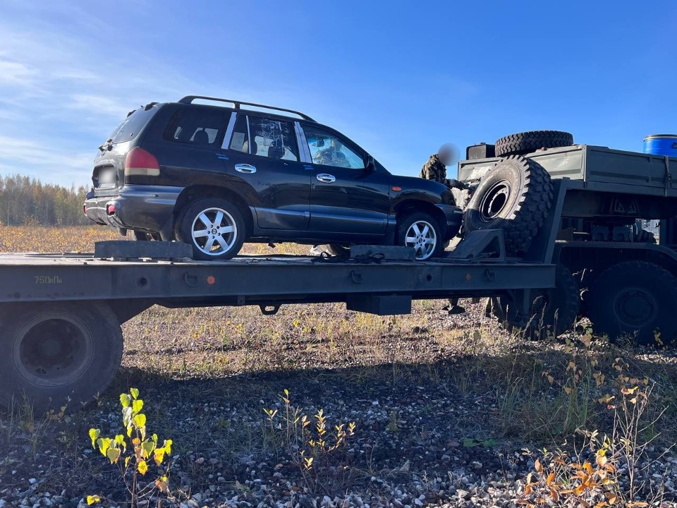 Три конфискованных автомобиля передали псковские таможенники Минобороны РФ Три конфискованных автомобиля передали псковские таможенники Минобороны РФ