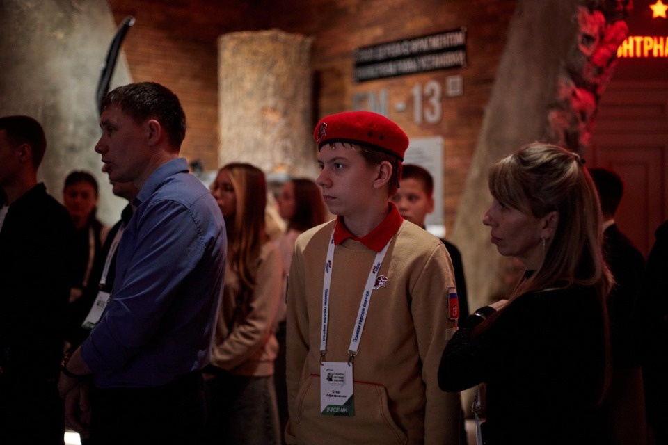 Семиклассника из Великих Лук наградили в Москве 