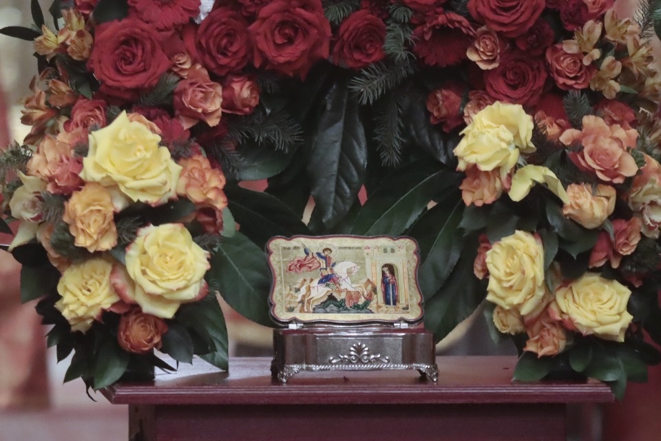 Мощи великомученика Георгия Победоносца встретили в Пскове 