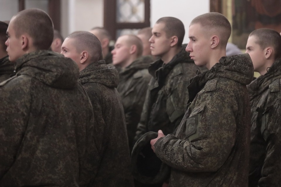 Мощи великомученика Георгия Победоносца встретили в Пскове 