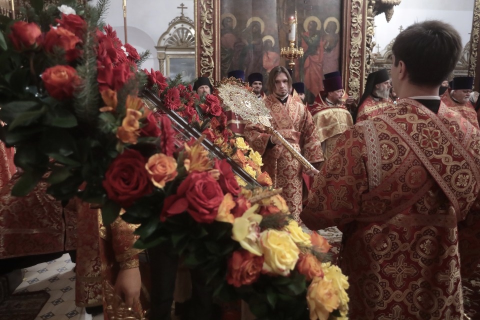 Мощи великомученика Георгия Победоносца встретили в Пскове 