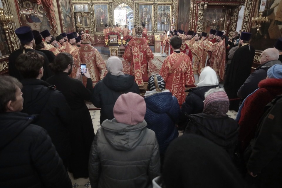 Мощи великомученика Георгия Победоносца встретили в Пскове 