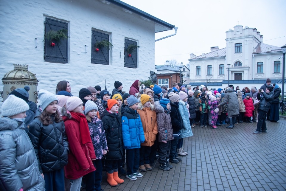 Лучшее – детям 