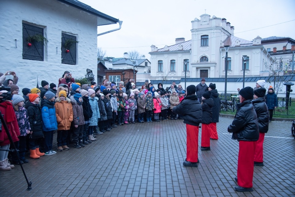 Лучшее – детям 