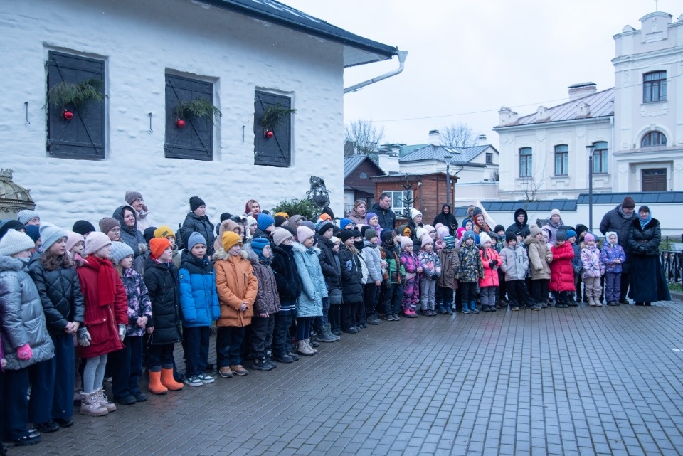 История на детский лад