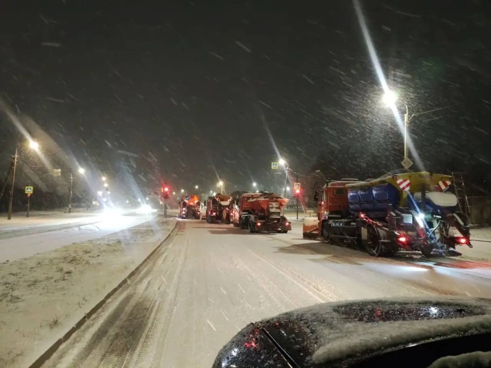 Борис Елкин: Снегопад закончился, но работа коммунальных служб не прекращается