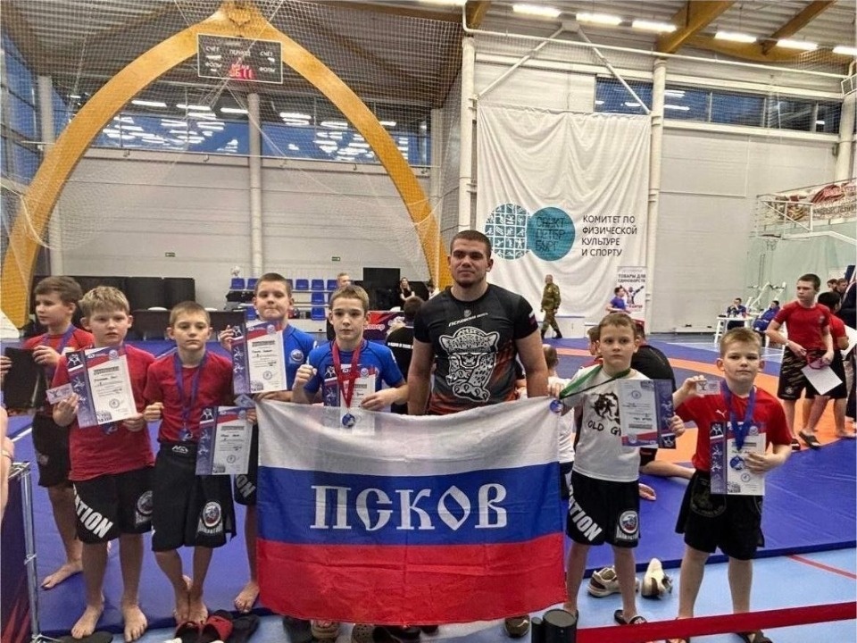 Новый вид спортивной борьбы осваивается в спортшколе «Лидер» в Пскове