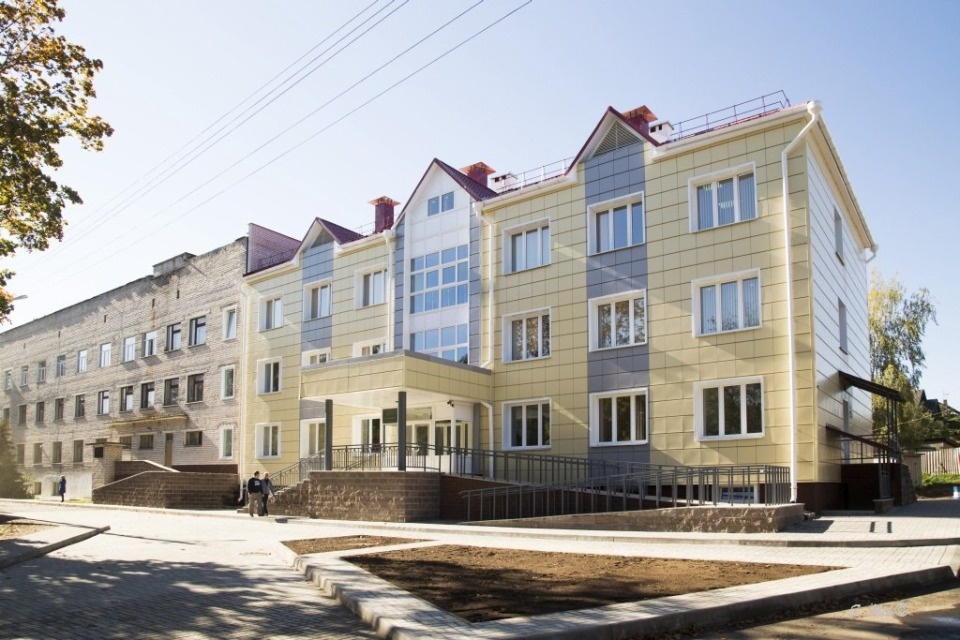 Почти 1 млрд рублей направят на завершение реконструкции больниц в приграничных районах Псковской области