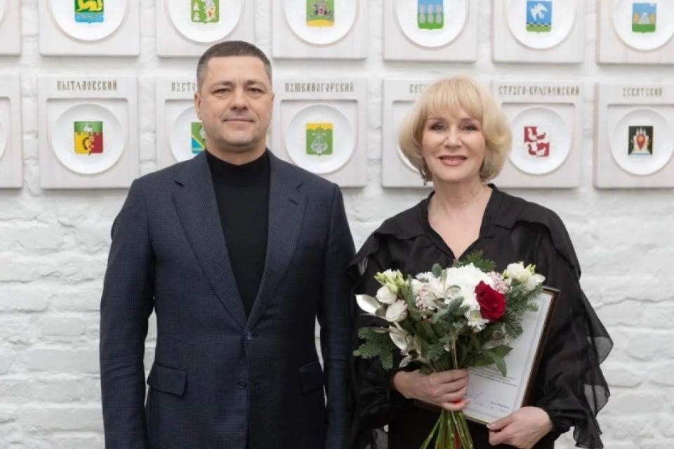 15 медработников Псковской области наградили почетными грамотами Минздрава России