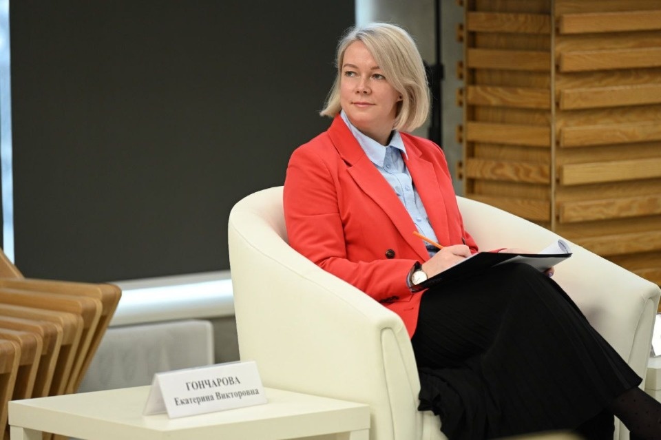 Екатерина Гончарова: Прямая линия с президентом позволяет гражданам напрямую обратиться к главе государства с вопросами Екатерина Гончарова: Прямая линия с президентом позволяет гражданам напрямую обратиться к главе государства с вопросами