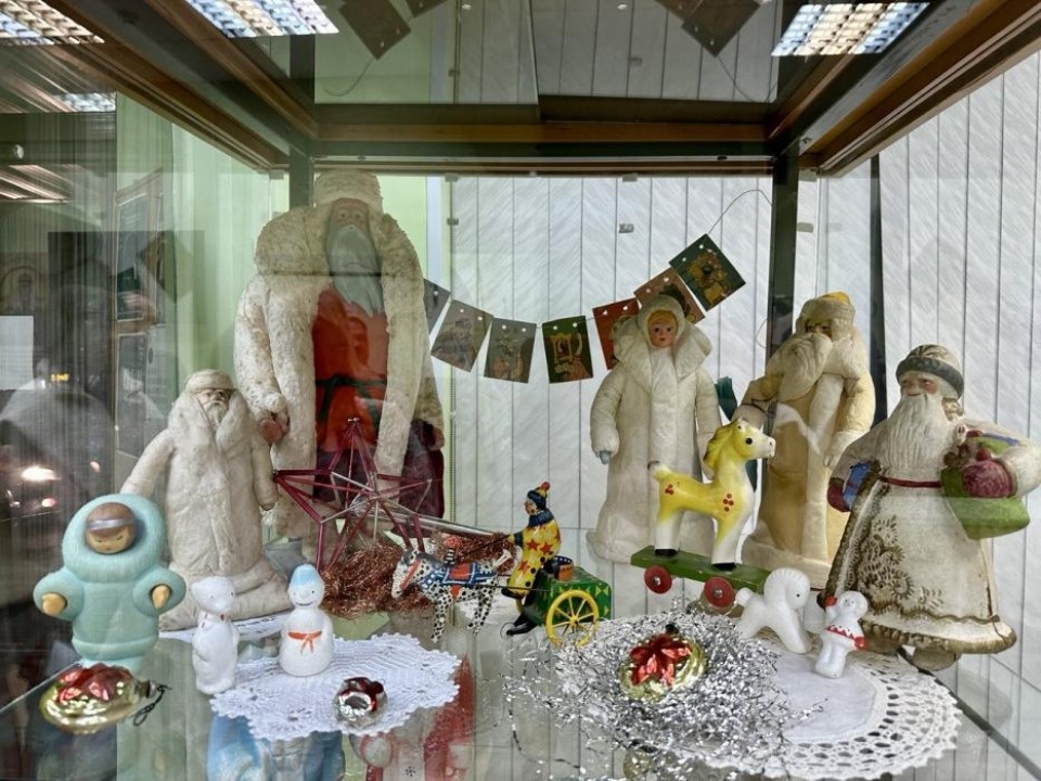 Выставка антикварных новогодних игрушек открылась в Пскове