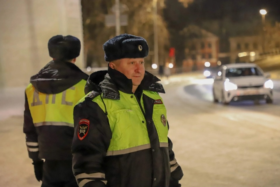 Патрулирование улиц усилят в новогодние праздники в Псковской области Патрулирование улиц усилят в новогодние праздники в Псковской области