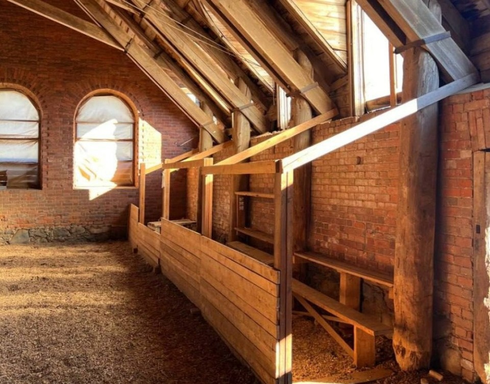 Проект реставрации манежа усадьбы Строгановых в Волышово прошел историко-культурную экспертизу