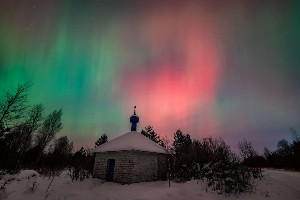 Астроном запечатлел полярное сияние над Изборском Астроном запечатлел полярное сияние над Изборском
