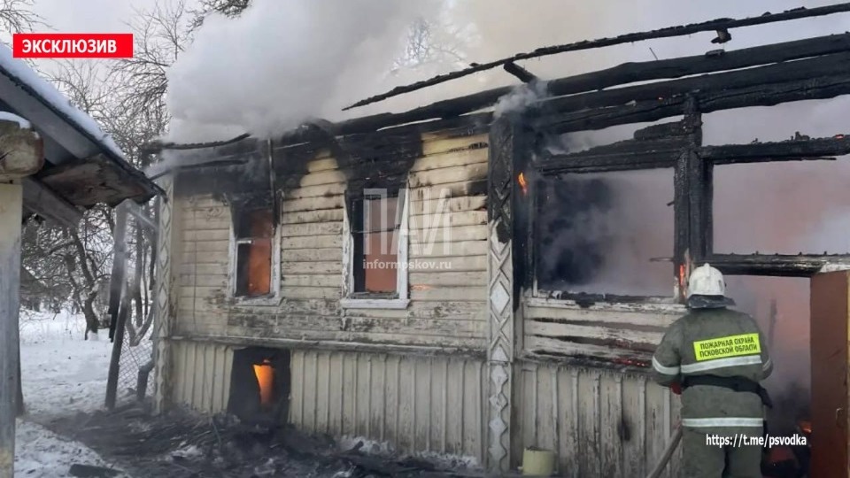 Женщина получила ожоги на пожаре в жилом доме в Бежаницком районе Женщина получила ожоги на пожаре в жилом доме в Бежаницком районе