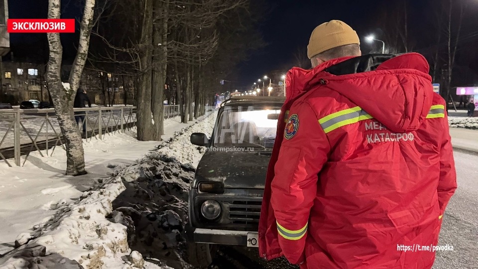 Пенсионерку сбил автомобиль в Пскове Пенсионерку сбил автомобиль в Пскове