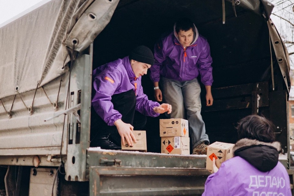 Порядка 560 кг гумпомощи собрали псковичи для бойцов 76-й дивизии