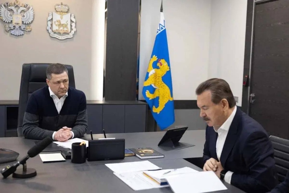 Строительство производственного комплекса по выпуску ПЭТ-гранул продолжается в Псковской области 