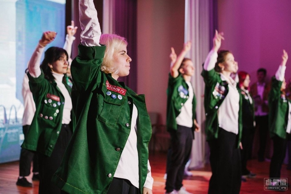 Губернатор Псковской области поздравил причастных с Днем студенческих отрядов России