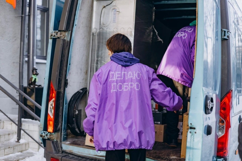 1,5 тонны гумпомощи отправили псковичи мирным жителям в Херсонскую область