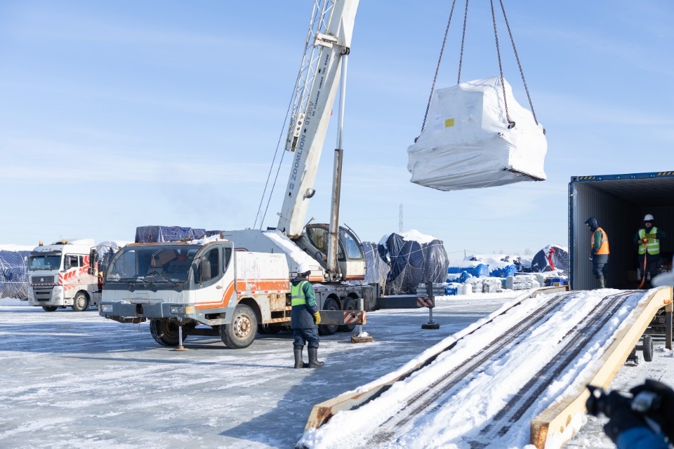 На завод «Титан-Полимер» поступила новая партия оборудования  для производства ПЭТ и ПБТ-гранулята