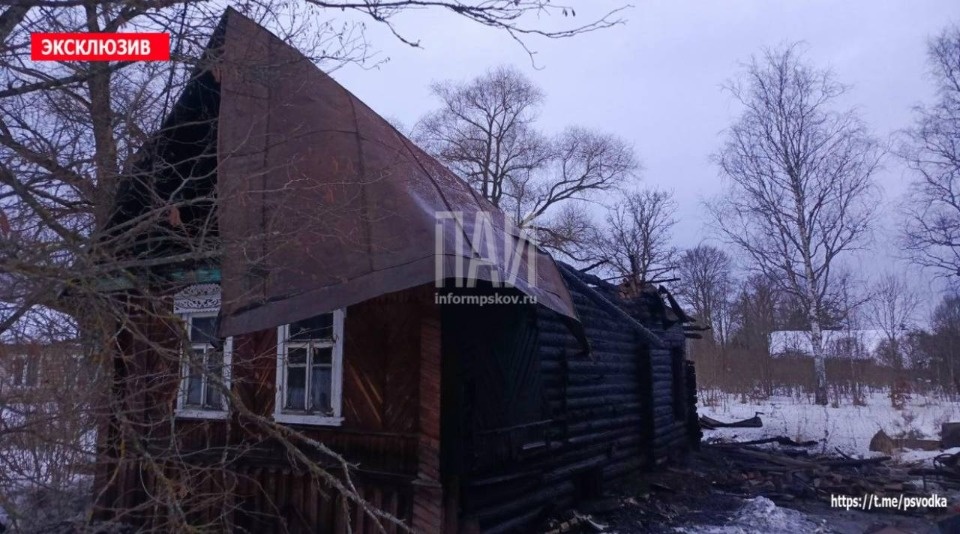 Мужчина погиб на пожаре в жилом доме в Дновском районе