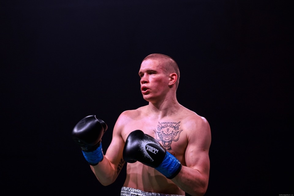 Псковский боксёр Артур Кулаков победил в всероссийских соревнованиях