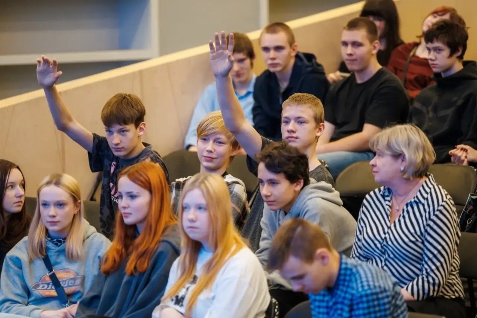 Кадровый центр «Работа России» Псковской области запустил систему сопровождения молодых людей Кадровый центр «Работа России» Псковской области запустил систему сопровождения молодых людей