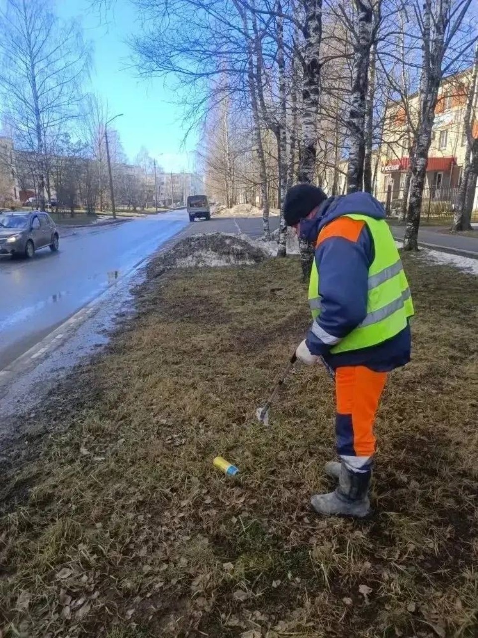 Коммунальные службы Пскова планируют убирать дворы по мере оттаивания